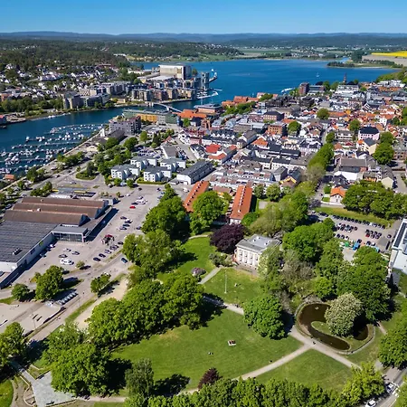 Stylish In The Heart Of Lägenhet