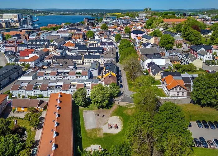 Stylish In The Heart Of Lägenhet Tønsberg